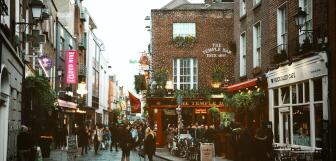 diogo palhais tnzzr8HpLhs unsplash