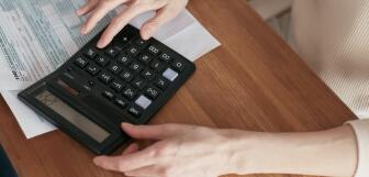 pexels mikhail nilov 6963017