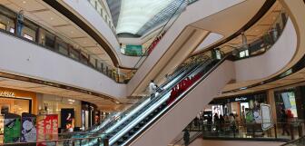 p l YsIRmsBtnfU unsplash v2