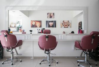 salon owner responsibilities